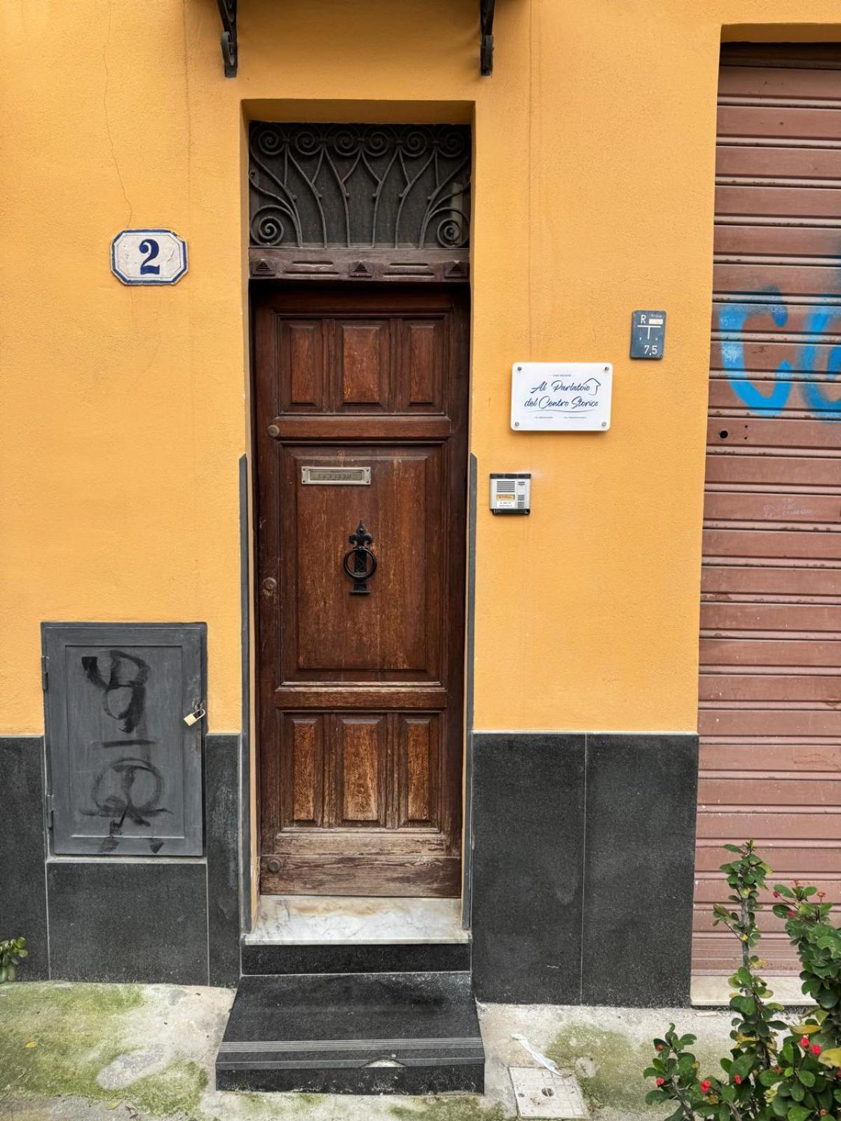Al Parlatoio Del Centro Storico Apartman Palermo Kültér fotó