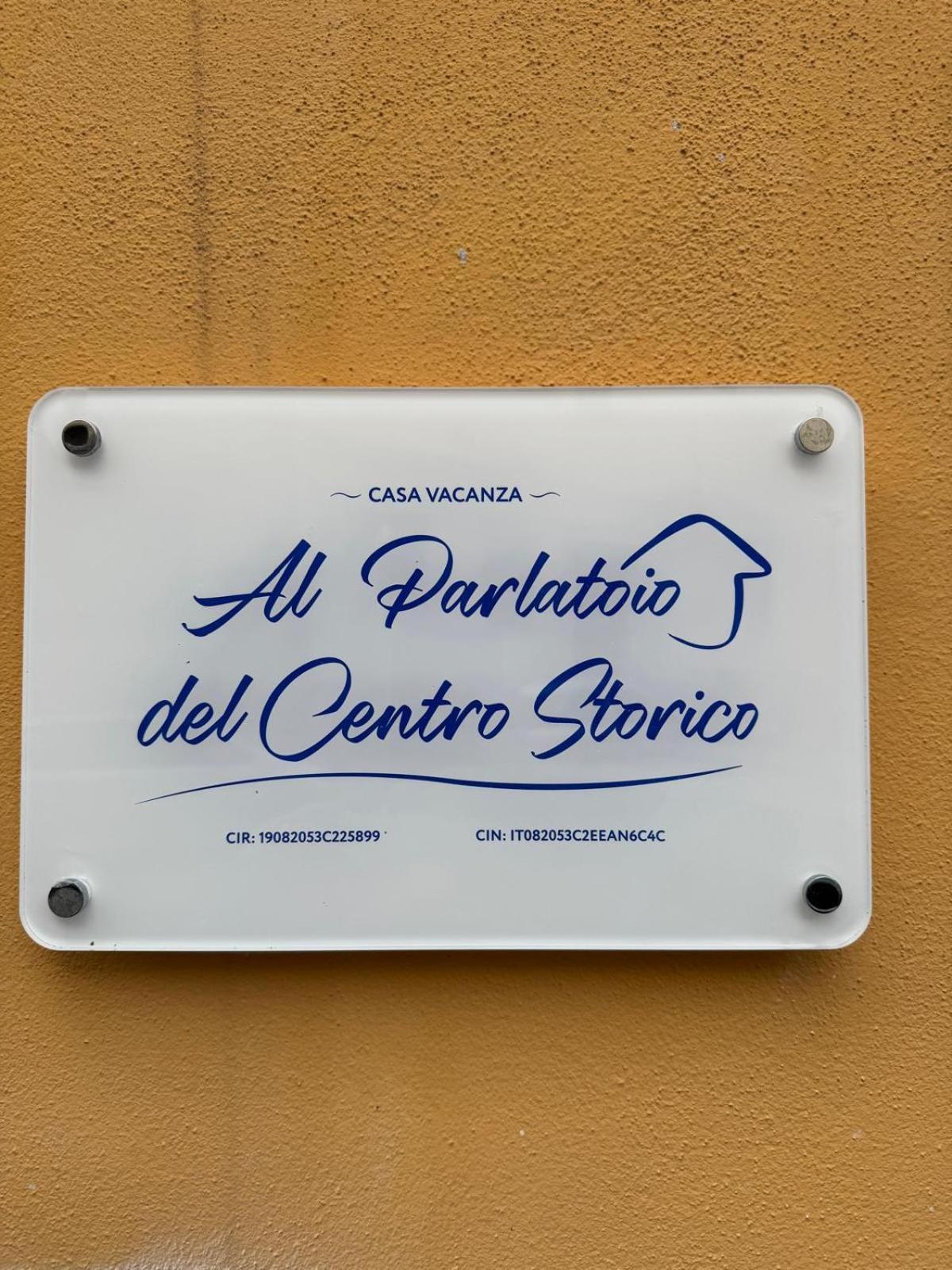 Al Parlatoio Del Centro Storico Apartman Palermo Kültér fotó